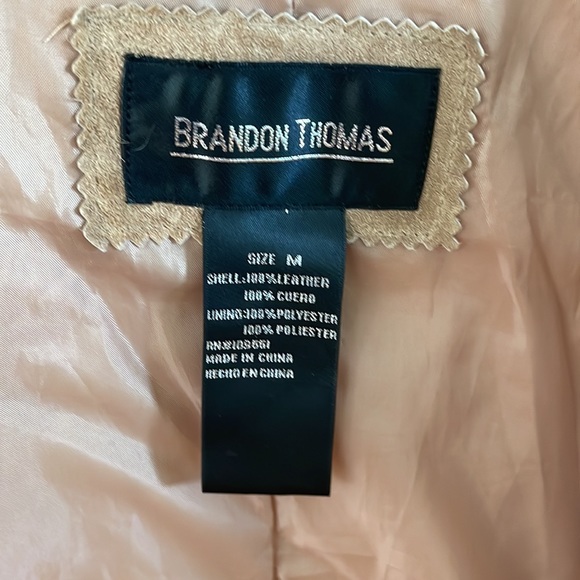 Women’s Tan 100% suede jacket, size medium. - Picture 4 of 4